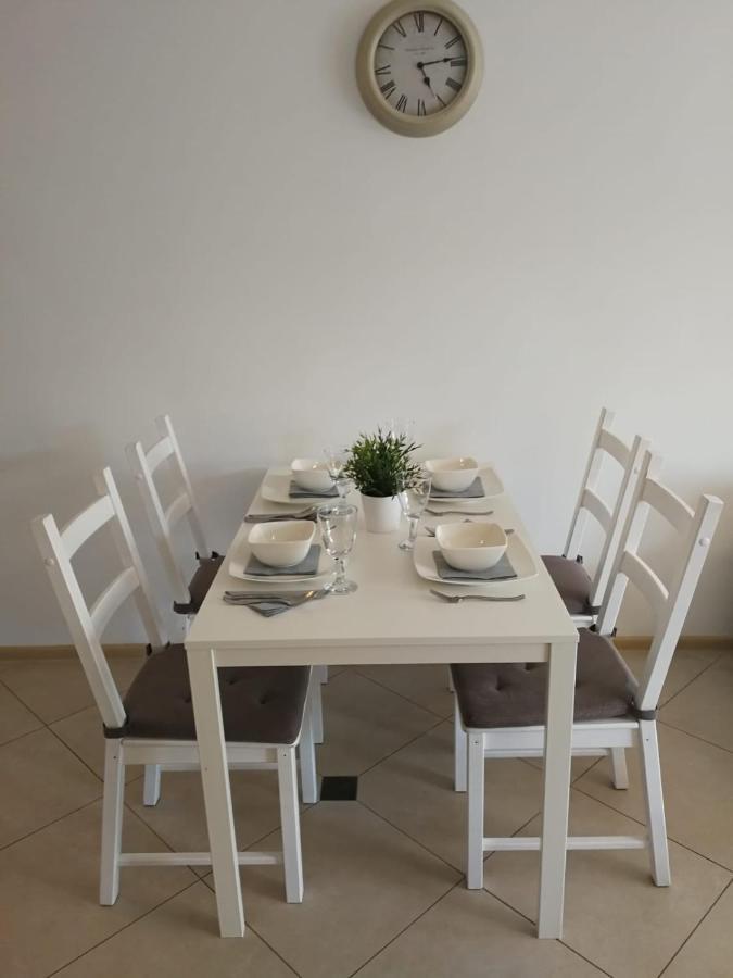 Apartament Zeta Park Centrum ウストロン エクステリア 写真