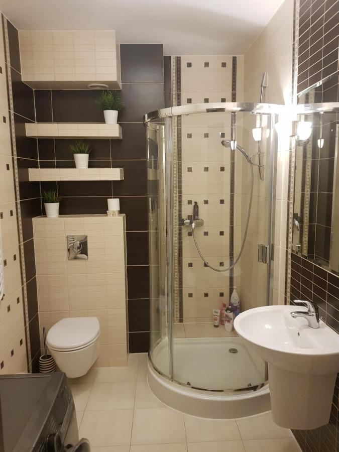 Apartament Zeta Park Centrum ウストロン エクステリア 写真